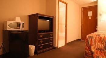 Travellers Inn Hanover Bagian luar foto